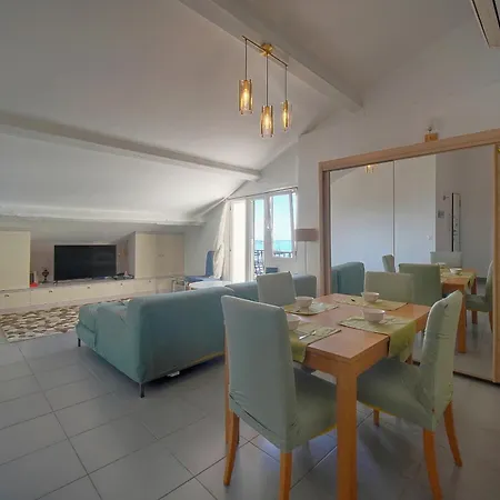Apartment Frgk - Duplex Suquet Vue Port Et Palais - 2br Cannes